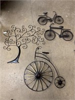 Bicycles & tree metal wall decorations.