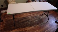 6' FOLDING TABLE