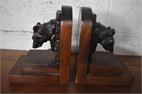 Neat Black Forest Bear Bookends