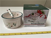 Pfaltzgraff Winterberry Bowl w/Spreader