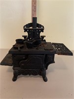 Old Mountain cast iron child stove