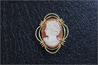 Vintage 14k gold shell cameo