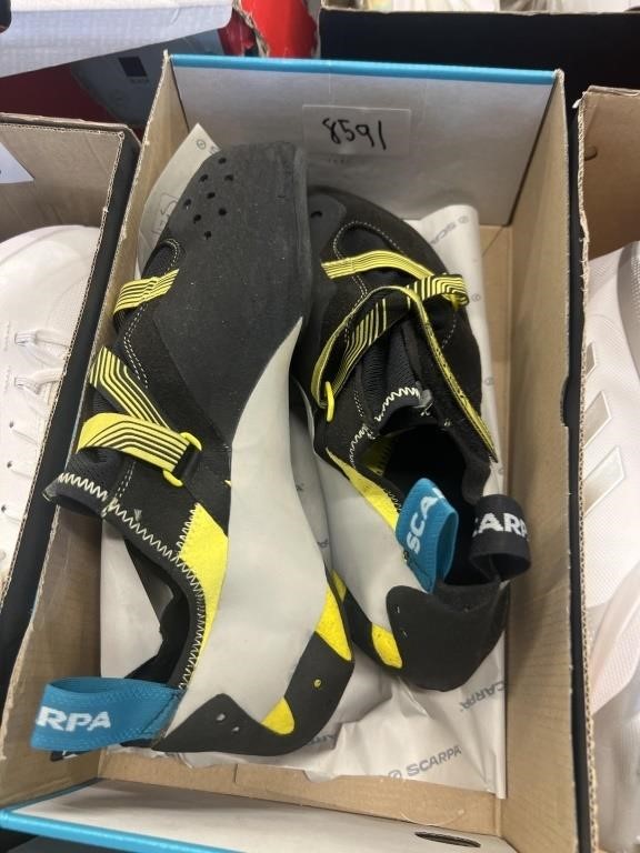 Scarpa Veloce Black-Yellow Made in Italy - US