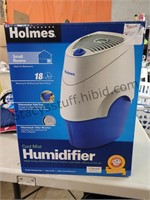 Cool Mist Humidifier Looks New