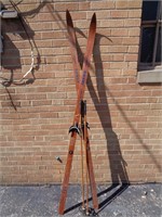 Pair of vintage Huski wood & fiberglass skis