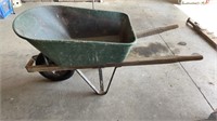 Single axle wheelbarrow