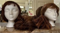 Z - MIXED LOT OF WIGS & WIG STANDS (R38)