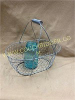 Chicken wire gathering basket