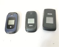 3 assorted flip phones untested