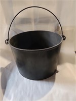 Vintage Erie Cast Iron pot. 8 inch flat bottom