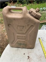US water jug- 5 gallon- plastic