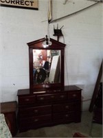 Dresser with mirror. 62x16x34.