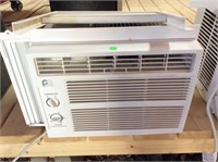 PERFECT AIR Window Mounted Air Conditioner