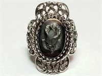 OF)  Black rose Cameo ring size 7