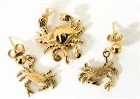 Lot #4988 - 14kt gold figural crab pendant