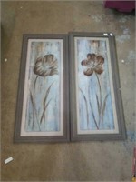Pair of framed flower pictures. Measures about