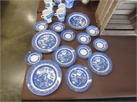 Lot of Blue Willow China