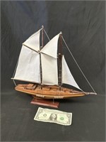 Model Wood Sailboat