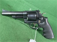 Smith & Wesson 25-7 Revolver, 45 Colt