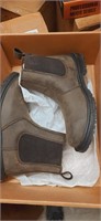 Baffin US- 7.5 size Grey Boot