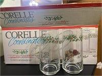 New In Box Corelle 10 Winter Holly Glasses