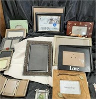 (23) picture frames