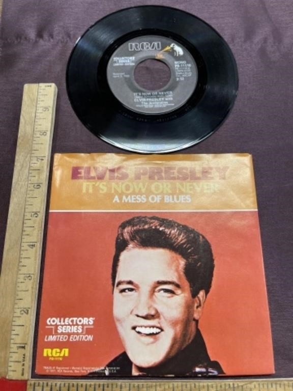 Elvis Collector series 45 record it’s now or