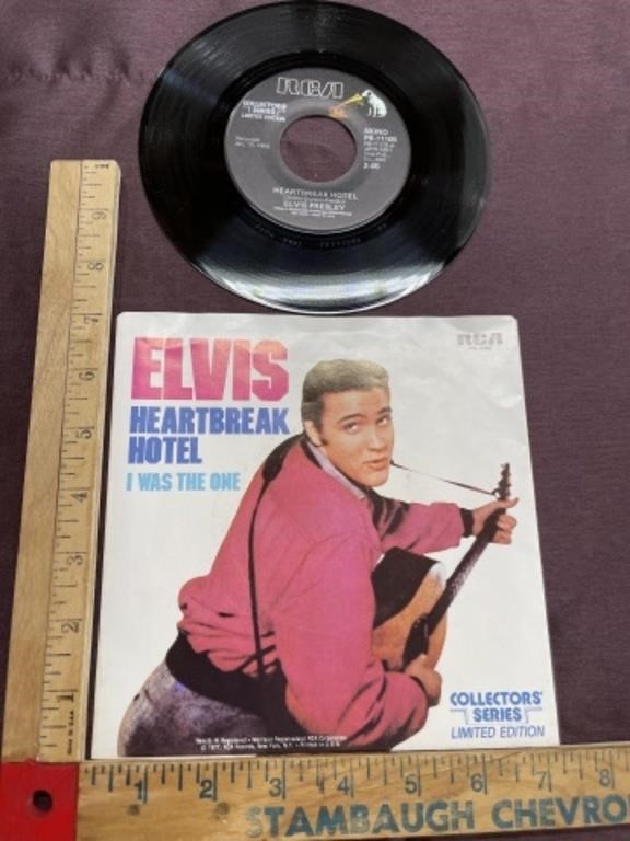 Elvis Collector series 45 record Heartbreak Hotel