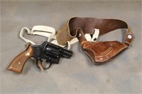 Smith & Wesson 12-2 D573192 Revolver .38