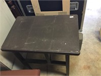 Metal  table