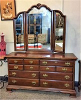 Lexington Dresser with Tri Fold Mirror