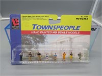 LL Trains HO Scale Townspeople
