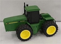 JD 8960 4wd Battery Op 1/32