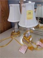 2 TABLE LAMPS