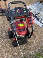 TROYBILT 2600 PSI GAS PRESSURE WASHER WITH HONDA G