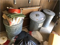 3 Galvanized Trash Cans w Lids