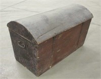 Vintage Trunk, Approx 23"x47"x28"