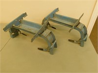 Saw horse clamps