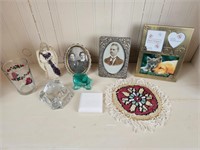 Decorative Lot- See Pictures