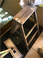 Werner Wooden Step Ladder