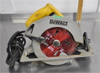 DeWalt  circular saw - tested