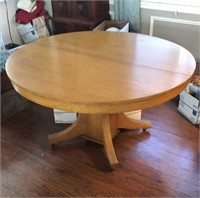 White Oak Round Pedestal Dining Table