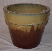 (B3) 11" Pottery Planter