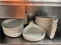 18 LG Skillet Pans ~12 x 8 x 1.5