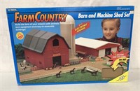 Ertl Farm Country Barn and Machine Shed Set