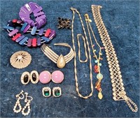 11 - MIXED LOT OF COSTUME JEWELRY (D2)