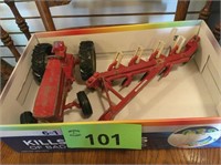 International Tractor Lot