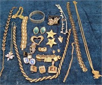 11 - MIXED LOT OF COSTUME JEWELRY (D4)