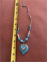 Decorative stone necklace - 9”