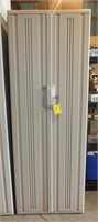 RUBBERMAID LOCKING CABINET